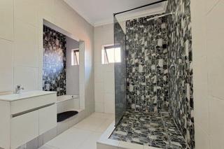 4 Bedroom Property for Sale in Heidedal Free State